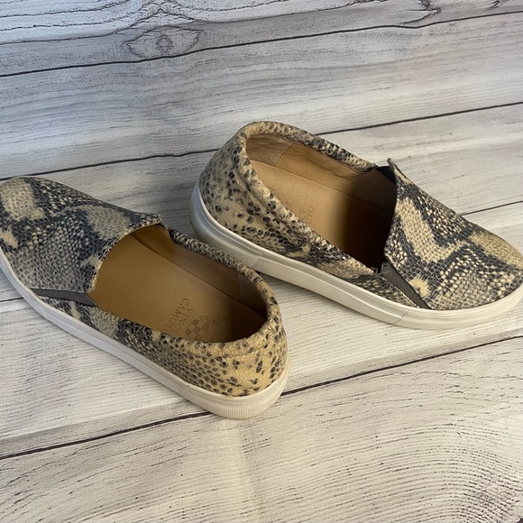 Vince Camuto Korli Snakeskin slip on - Picture 14 of 15
